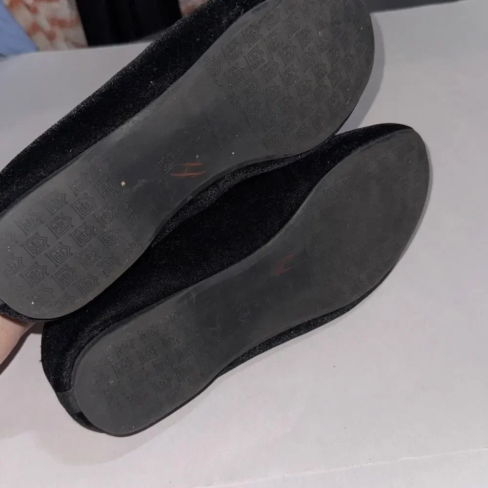 Birdies The Starling black velvet loafers women’s size 7
